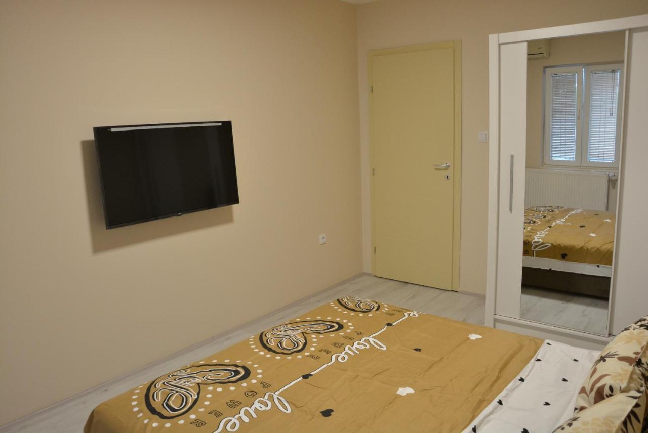 Garden Apartmani Jagodina Ngoại thất bức ảnh