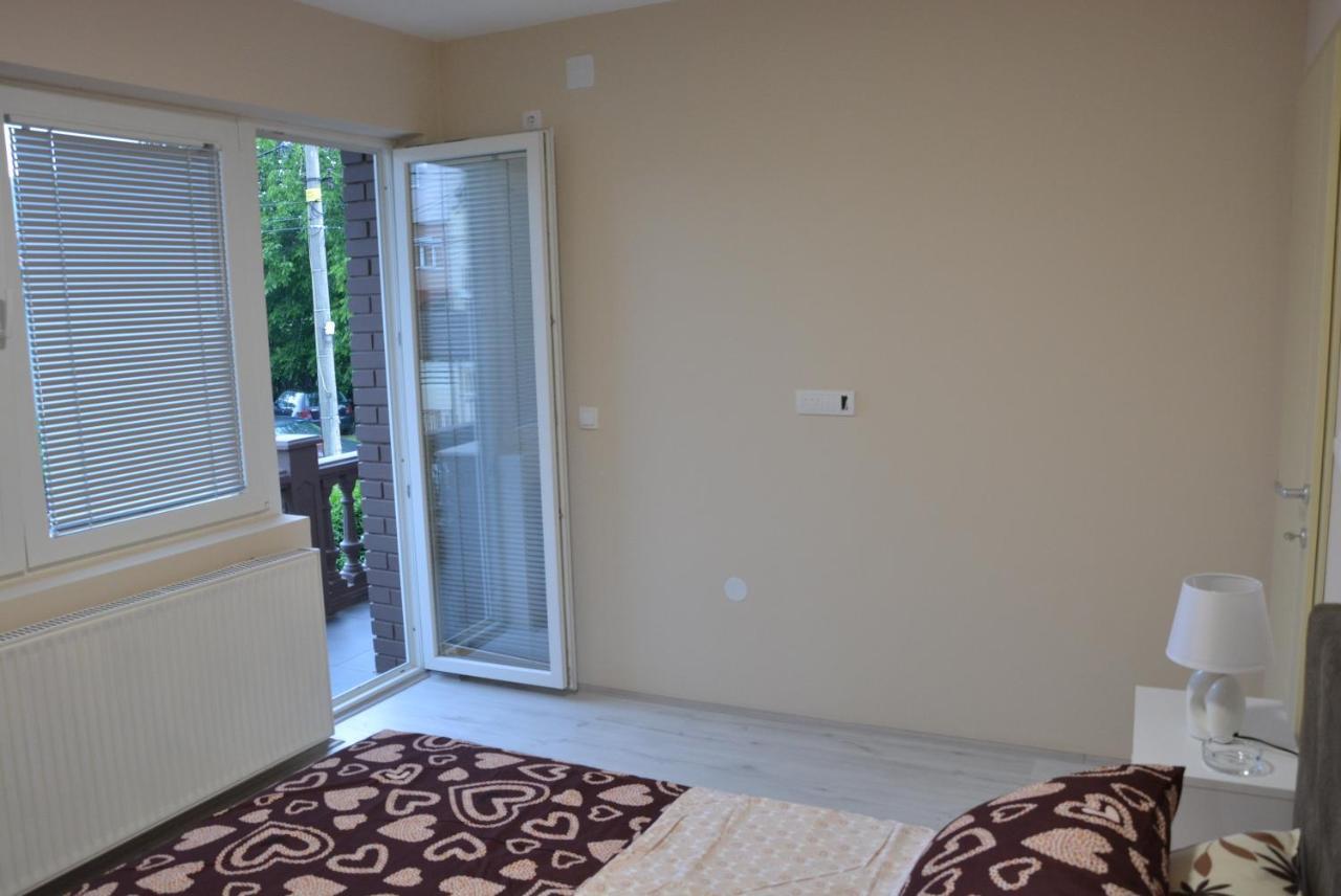 Garden Apartmani Jagodina Ngoại thất bức ảnh