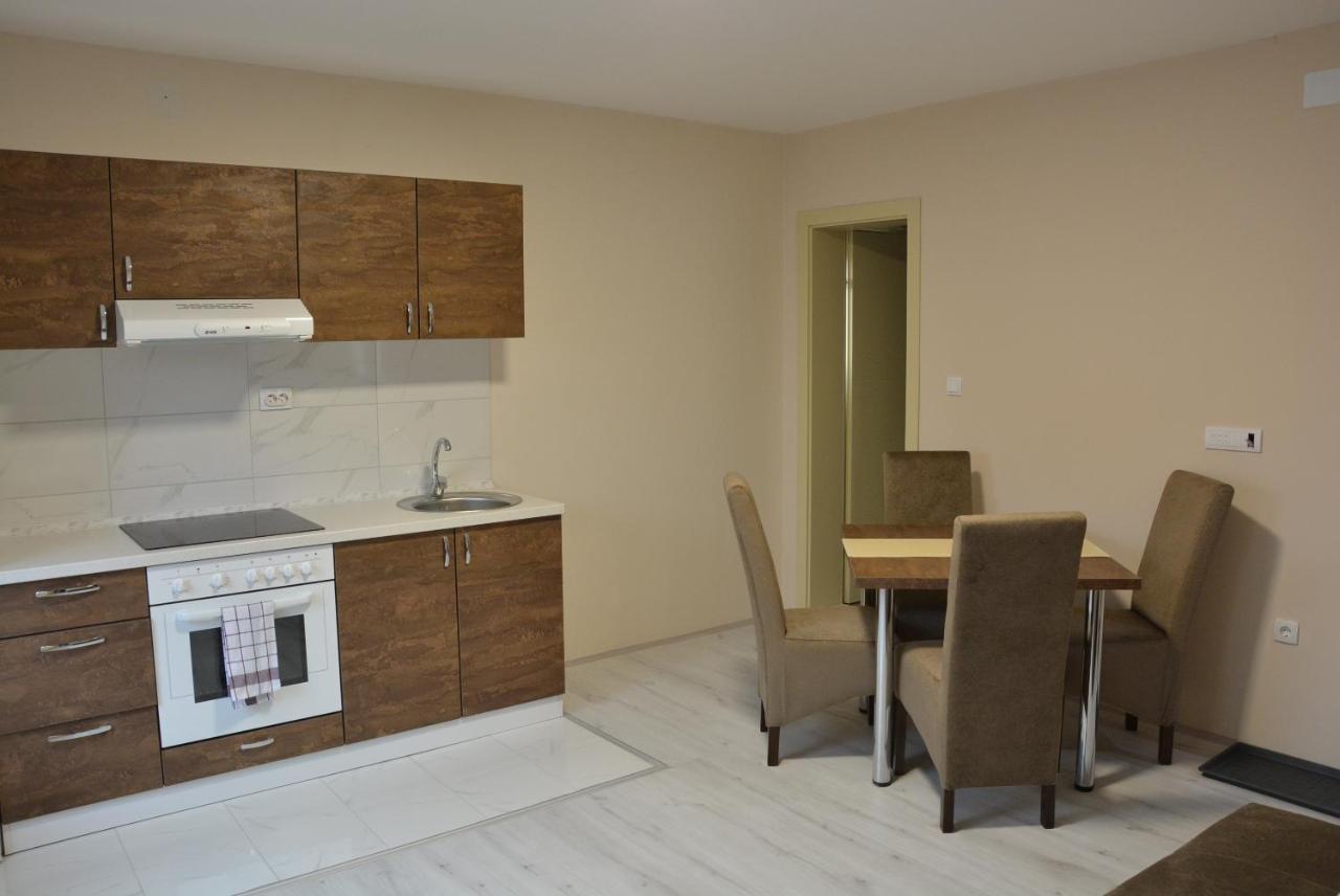 Garden Apartmani Jagodina Ngoại thất bức ảnh