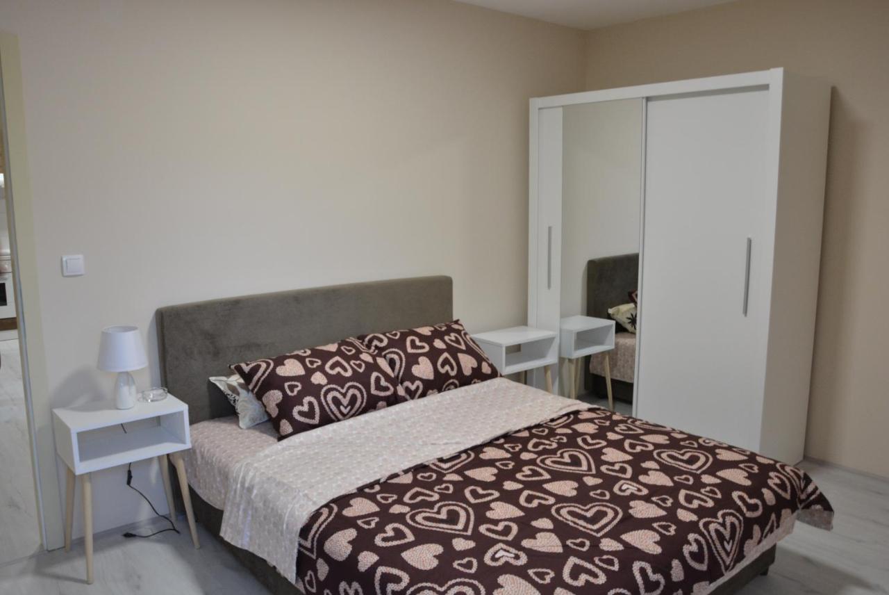 Garden Apartmani Jagodina Ngoại thất bức ảnh