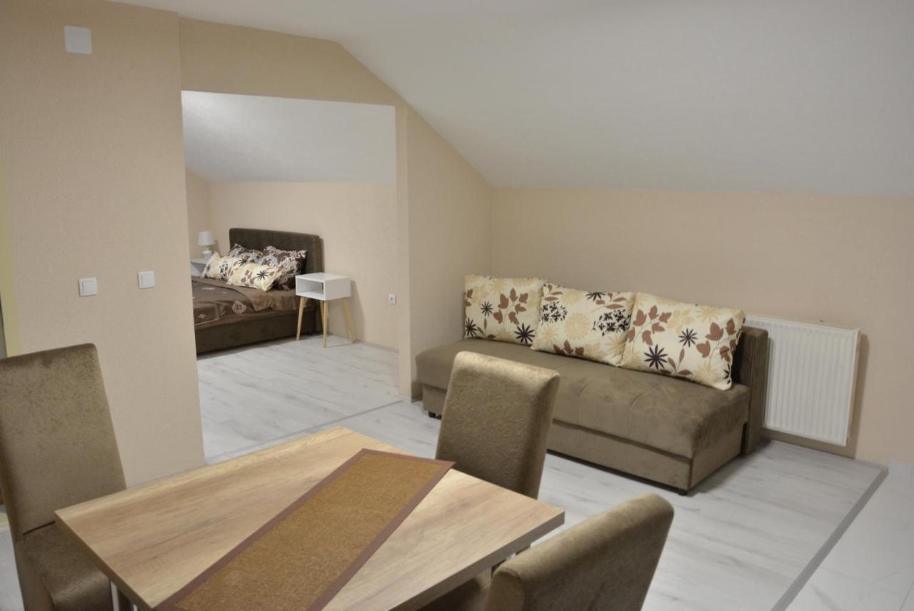 Garden Apartmani Jagodina Ngoại thất bức ảnh