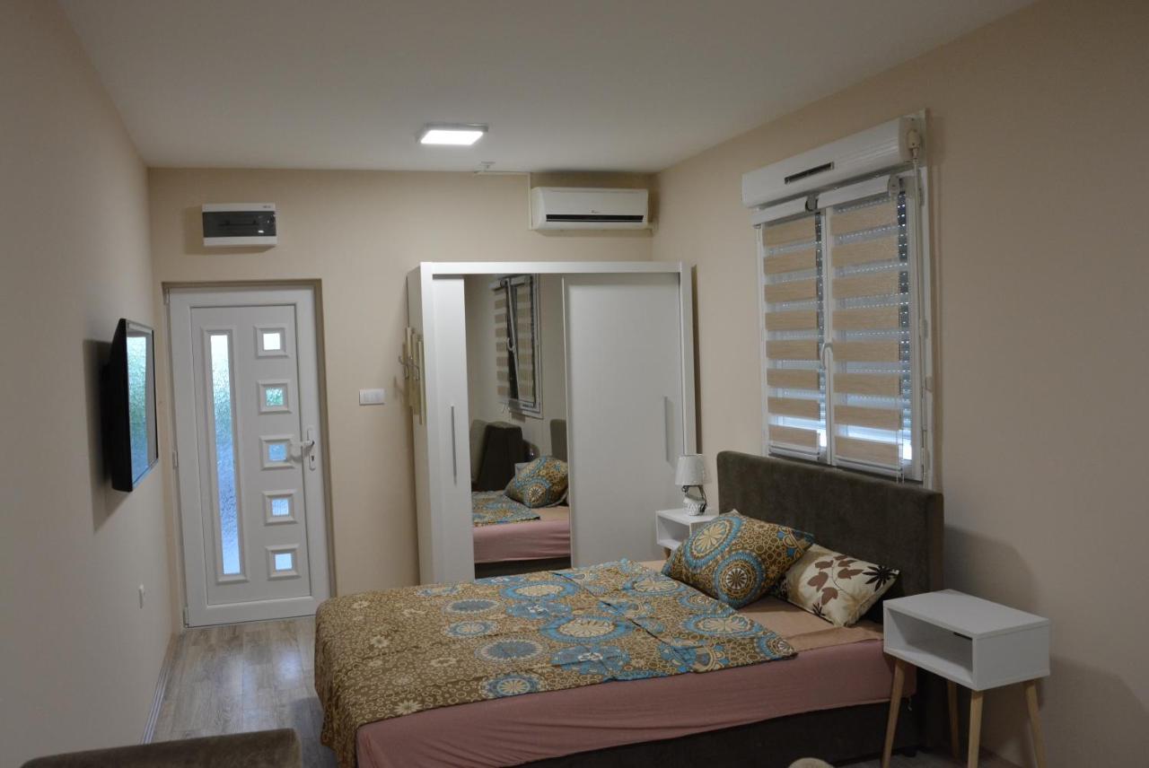 Garden Apartmani Jagodina Ngoại thất bức ảnh