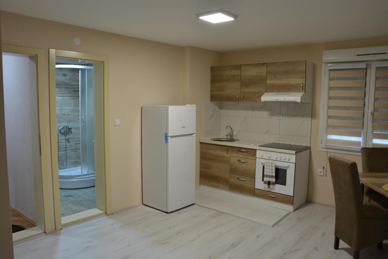 Garden Apartmani Jagodina Ngoại thất bức ảnh